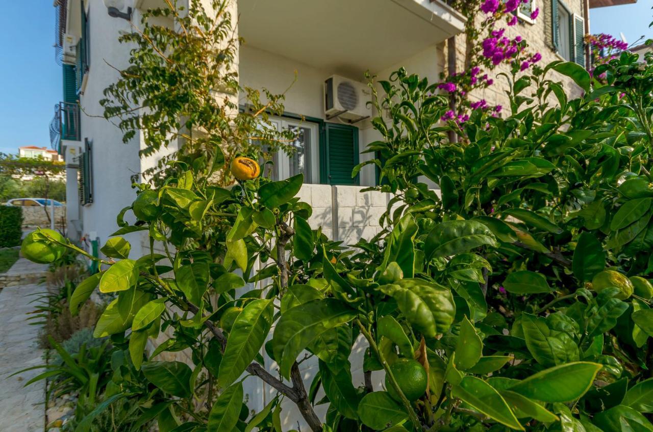 Apartments Mate Trogir Exterior photo