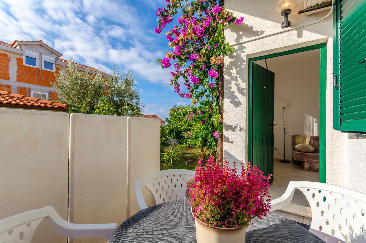 Apartments Mate Trogir Exterior photo